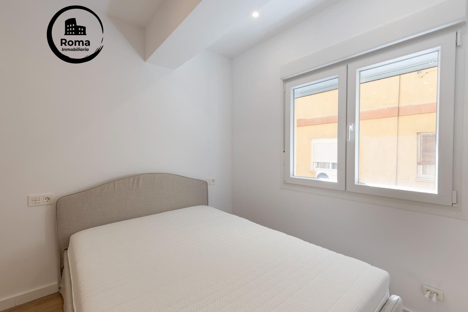 2 soveværelse Lejlighed til salg i Granada by - € 270.000 (Ref: 9748136)