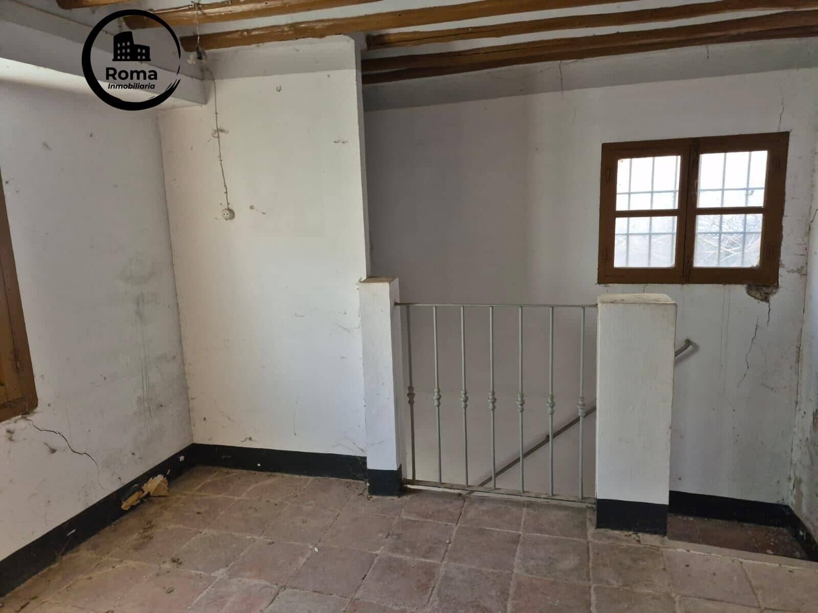 5 soveværelse Rækkehus til salg i Loja med garage - € 99.000 (Ref: 9748137)