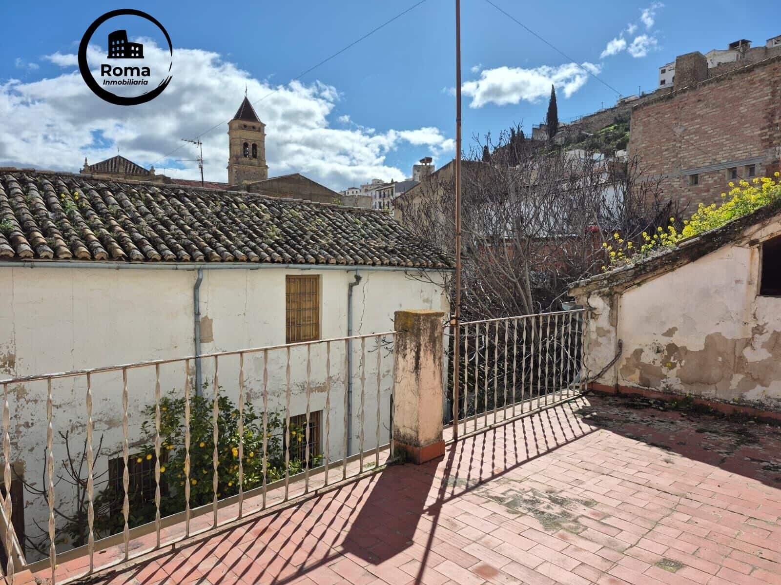 5 soveværelse Rækkehus til salg i Loja med garage - € 99.000 (Ref: 9748137)