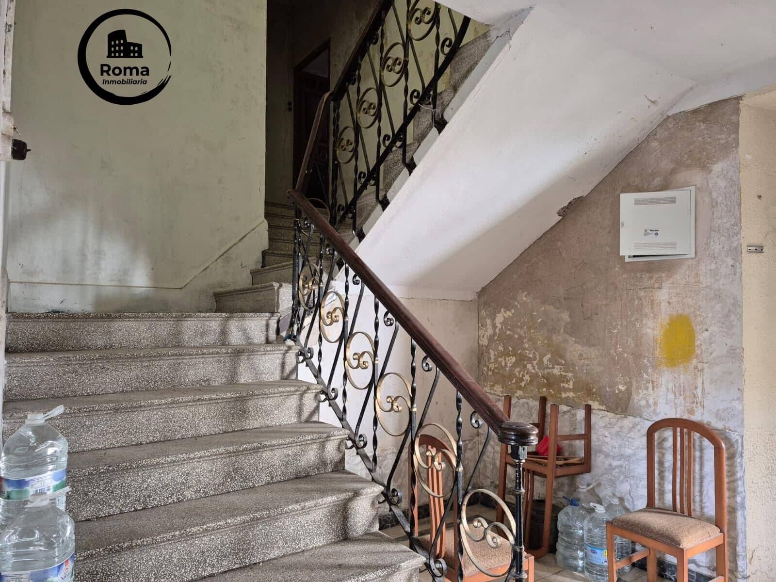 5 soveværelse Rækkehus til salg i Loja med garage - € 99.000 (Ref: 9748137)