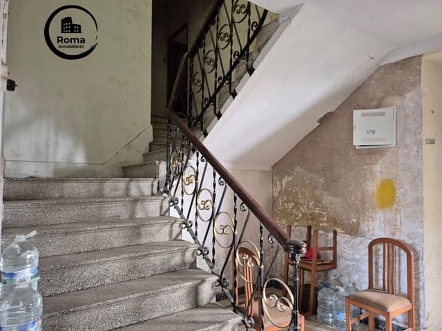 5 soveværelse Rækkehus til salg i Loja med garage - € 99.000 (Ref: 9748137)