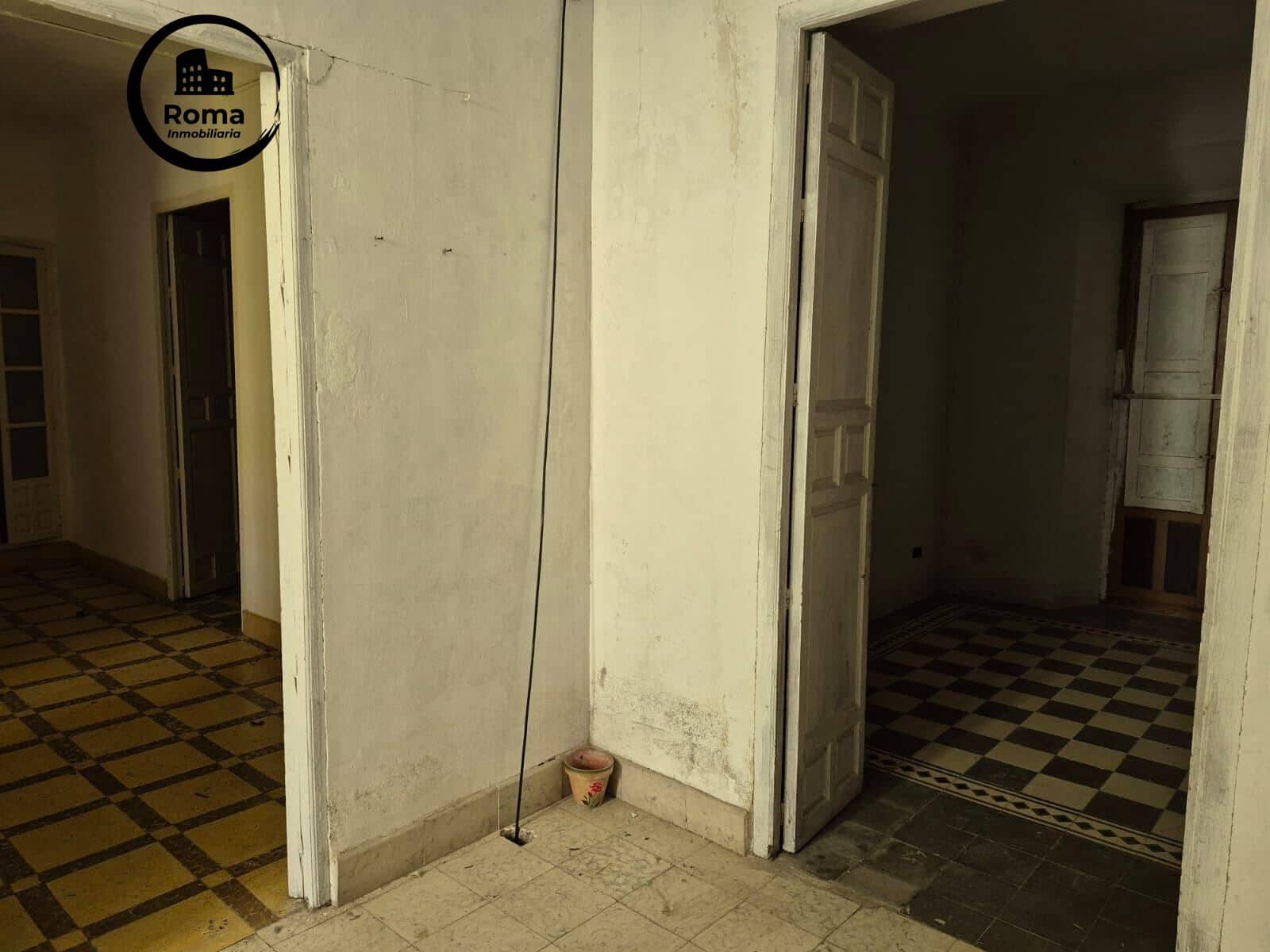 5 soveværelse Rækkehus til salg i Loja med garage - € 99.000 (Ref: 9748137)