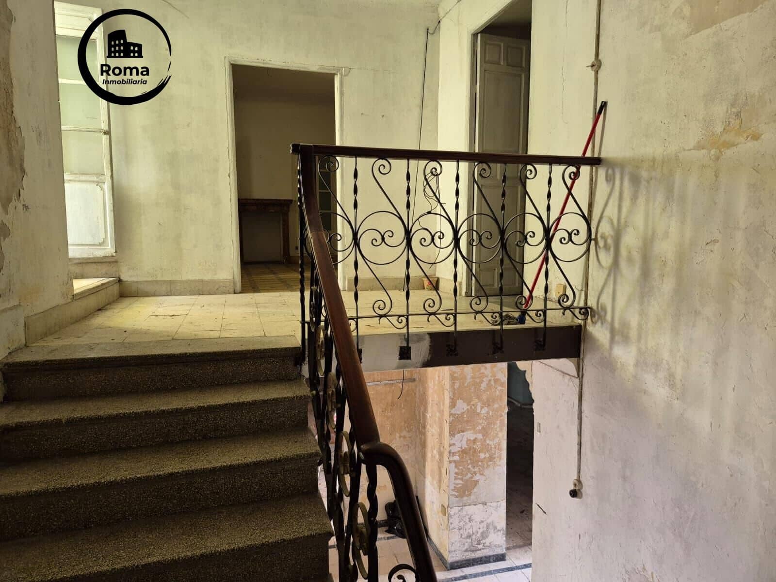 5 soveværelse Rækkehus til salg i Loja med garage - € 99.000 (Ref: 9748137)