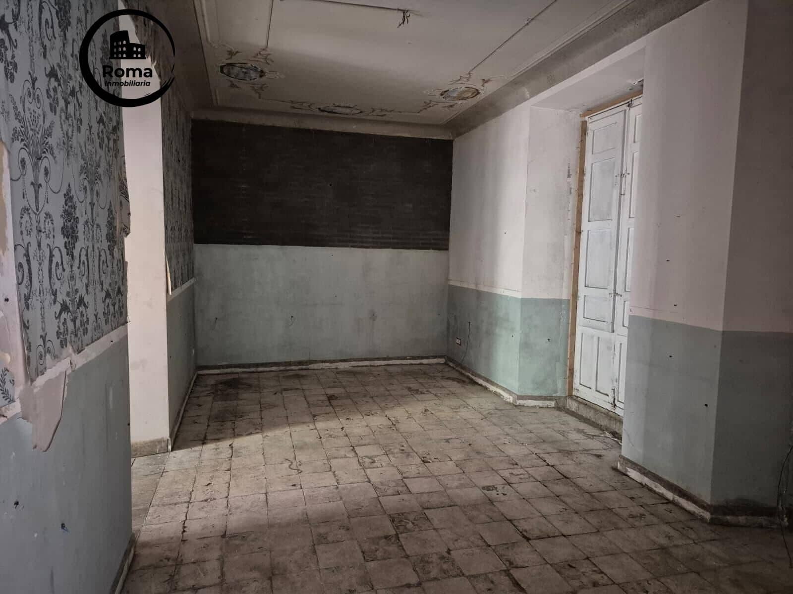 5 soveværelse Rækkehus til salg i Loja med garage - € 99.000 (Ref: 9748137)