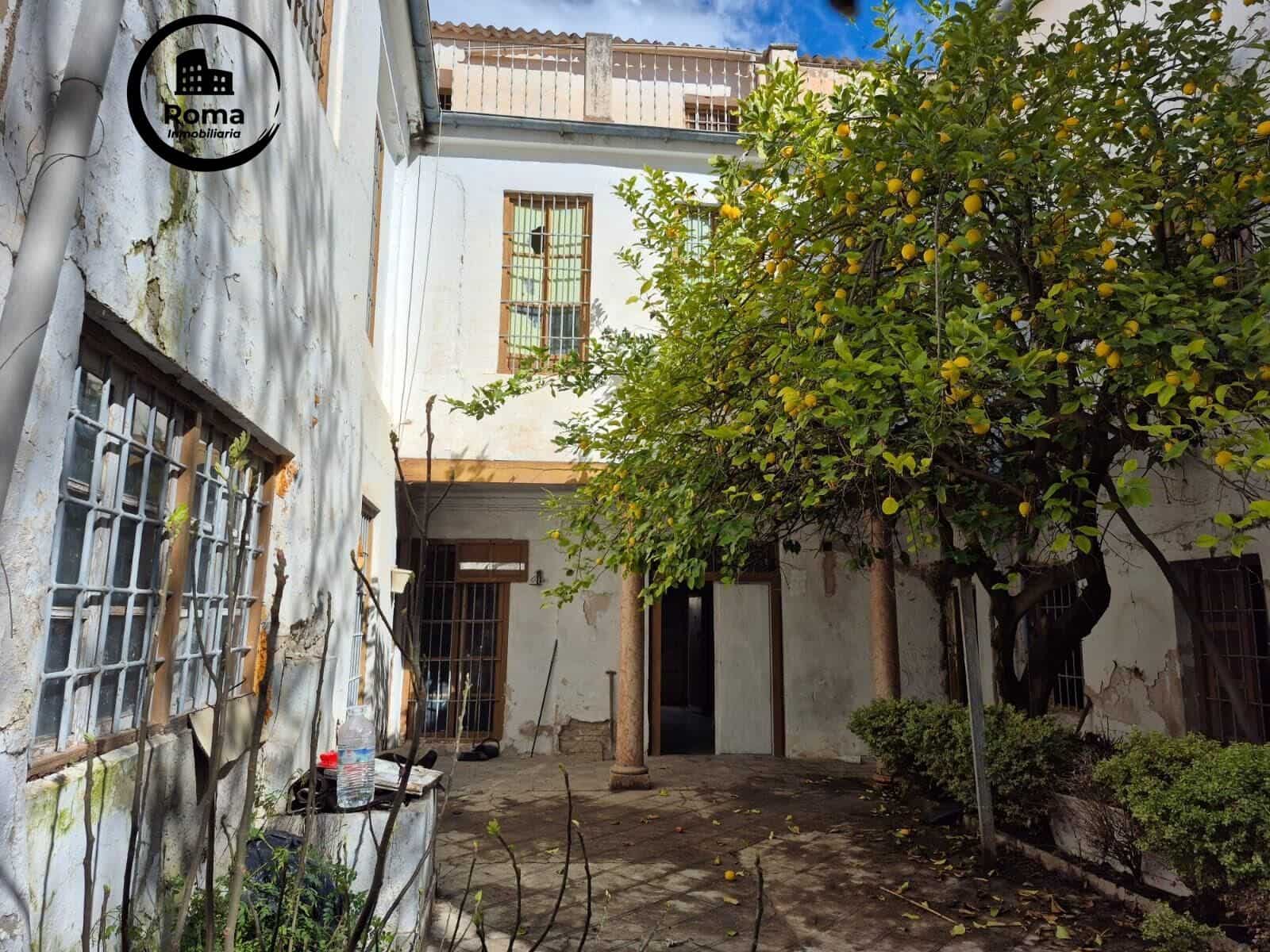 5 soveværelse Rækkehus til salg i Loja med garage - € 99.000 (Ref: 9748137)