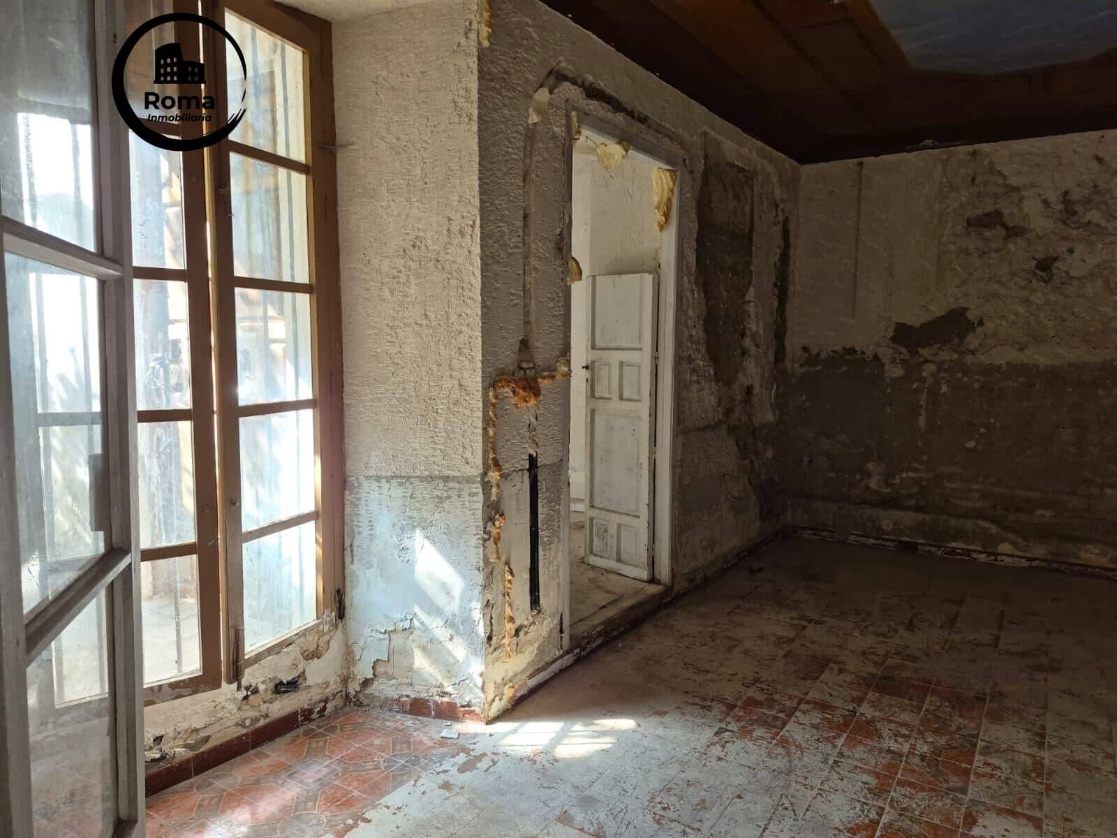 5 soveværelse Rækkehus til salg i Loja med garage - € 99.000 (Ref: 9748137)