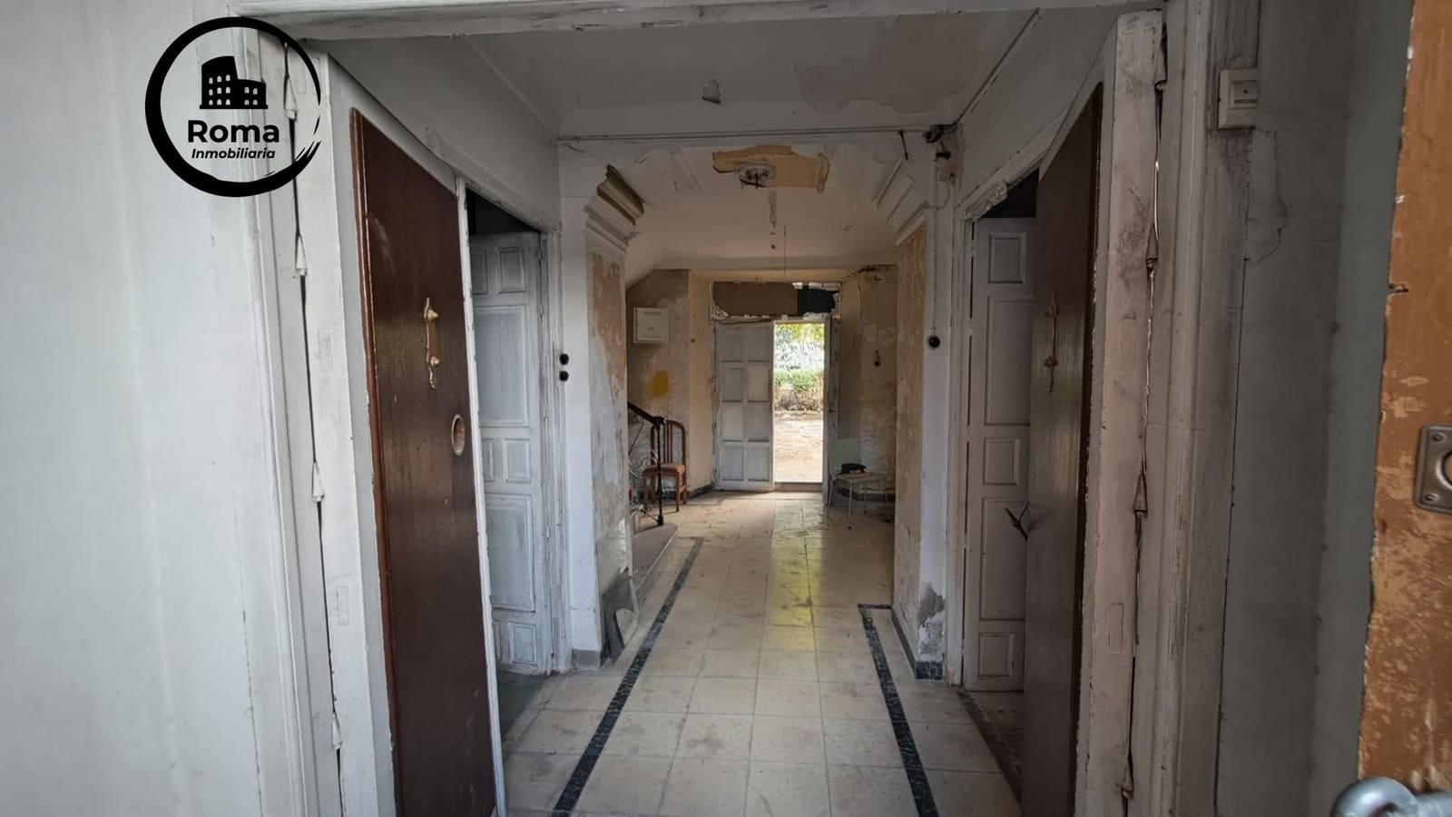 5 soveværelse Rækkehus til salg i Loja med garage - € 99.000 (Ref: 9748137)