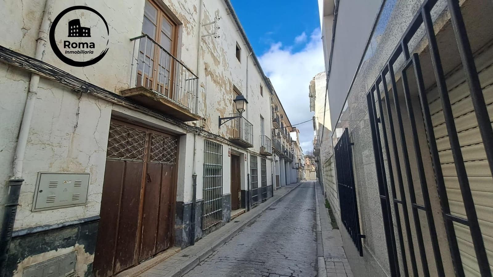 5 soveværelse Rækkehus til salg i Loja med garage - € 99.000 (Ref: 9748137)