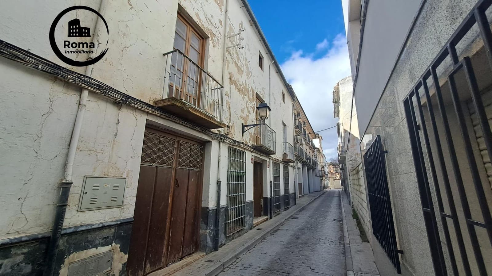 5 soveværelse Rækkehus til salg i Loja med garage - € 99.000 (Ref: 9748137)