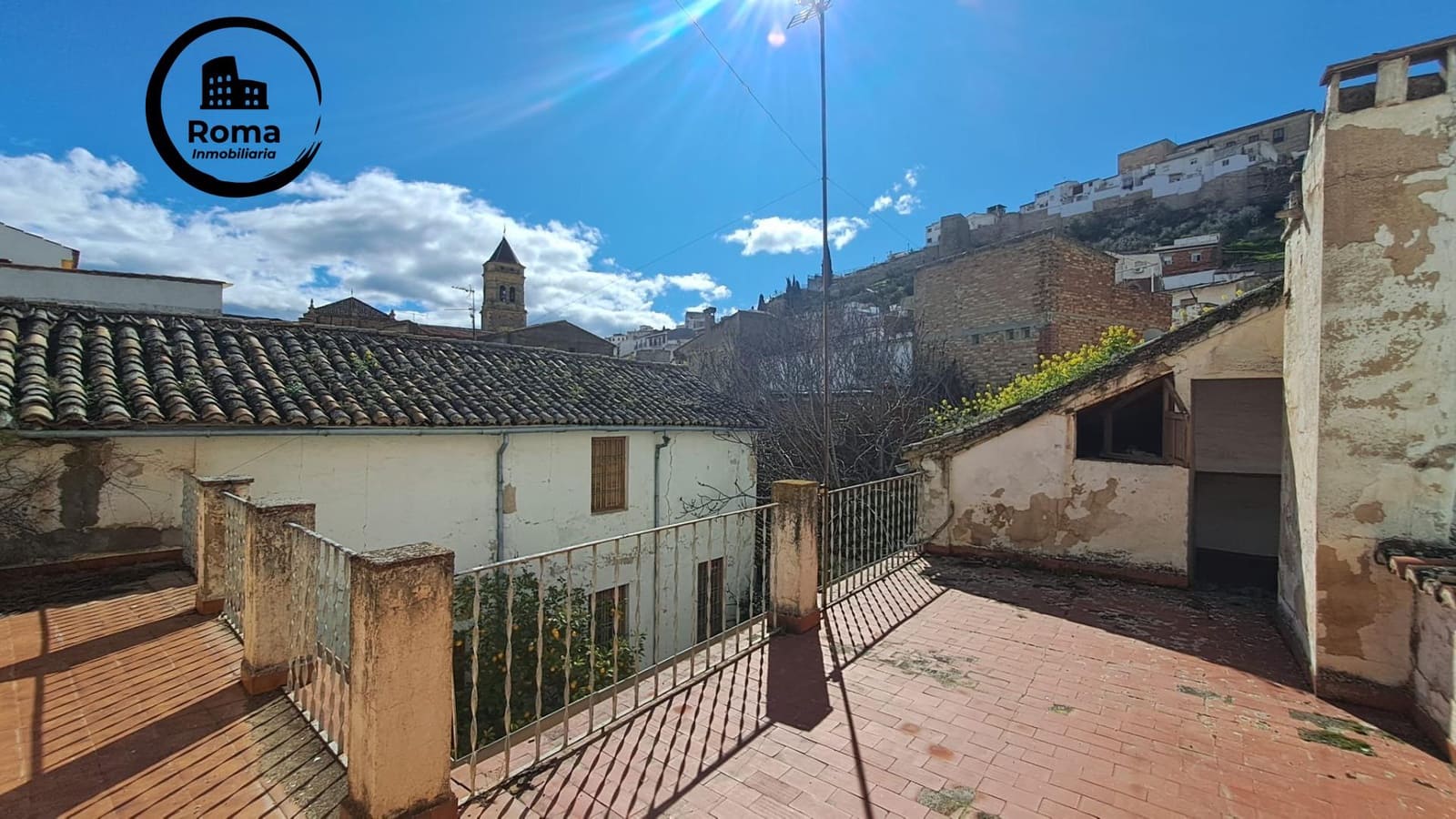 5 soveværelse Rækkehus til salg i Loja med garage - € 99.000 (Ref: 9748137)