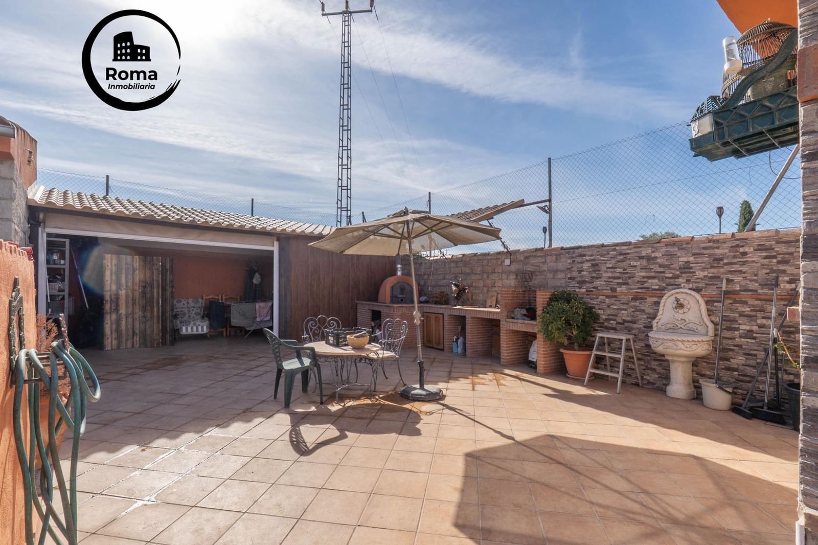 2 slaapkamer Villa te koop in Granada stad met zwembad garage - € 269.900 (Ref: 9748139)