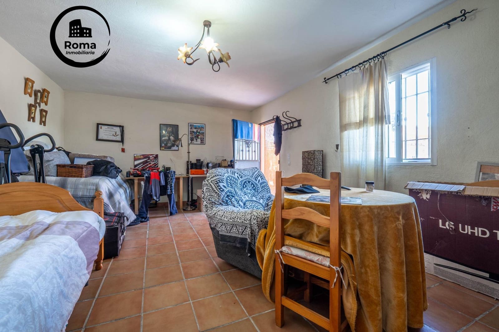 2 slaapkamer Villa te koop in Granada stad met zwembad garage - € 269.900 (Ref: 9748139)