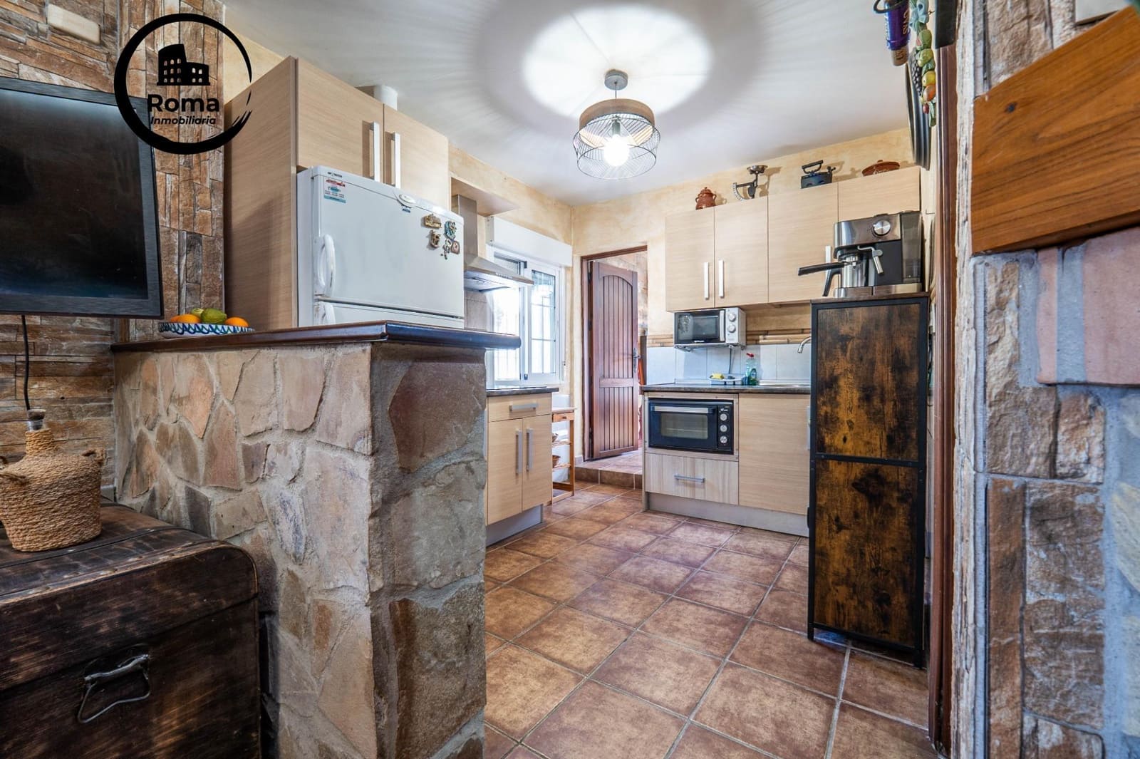 2 slaapkamer Villa te koop in Granada stad met zwembad garage - € 269.900 (Ref: 9748139)