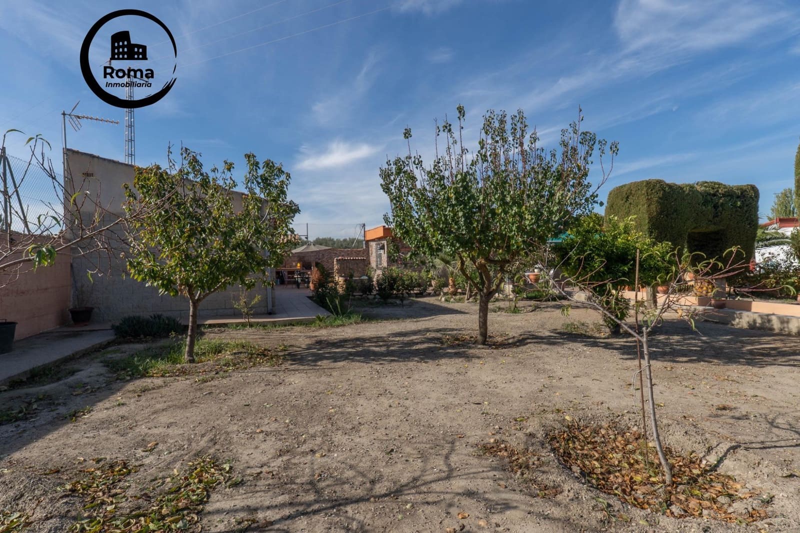 2 slaapkamer Villa te koop in Granada stad met zwembad garage - € 269.900 (Ref: 9748139)