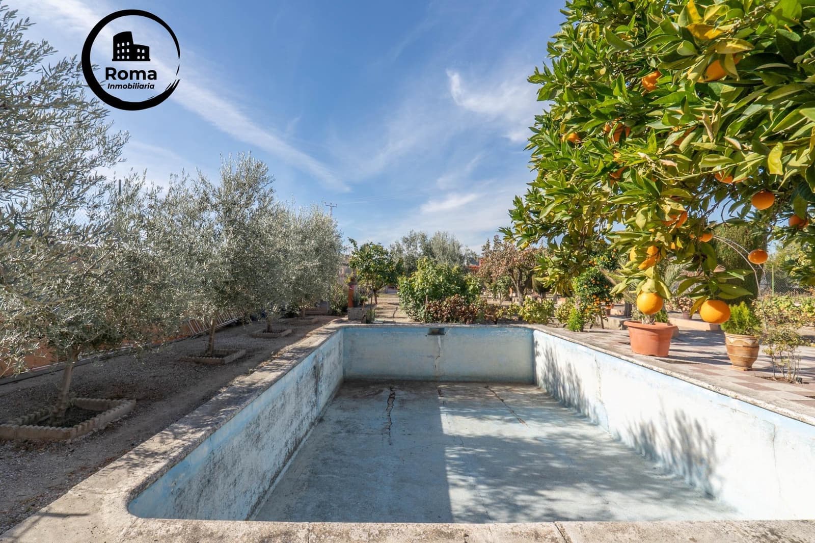 2 slaapkamer Villa te koop in Granada stad met zwembad garage - € 269.900 (Ref: 9748139)