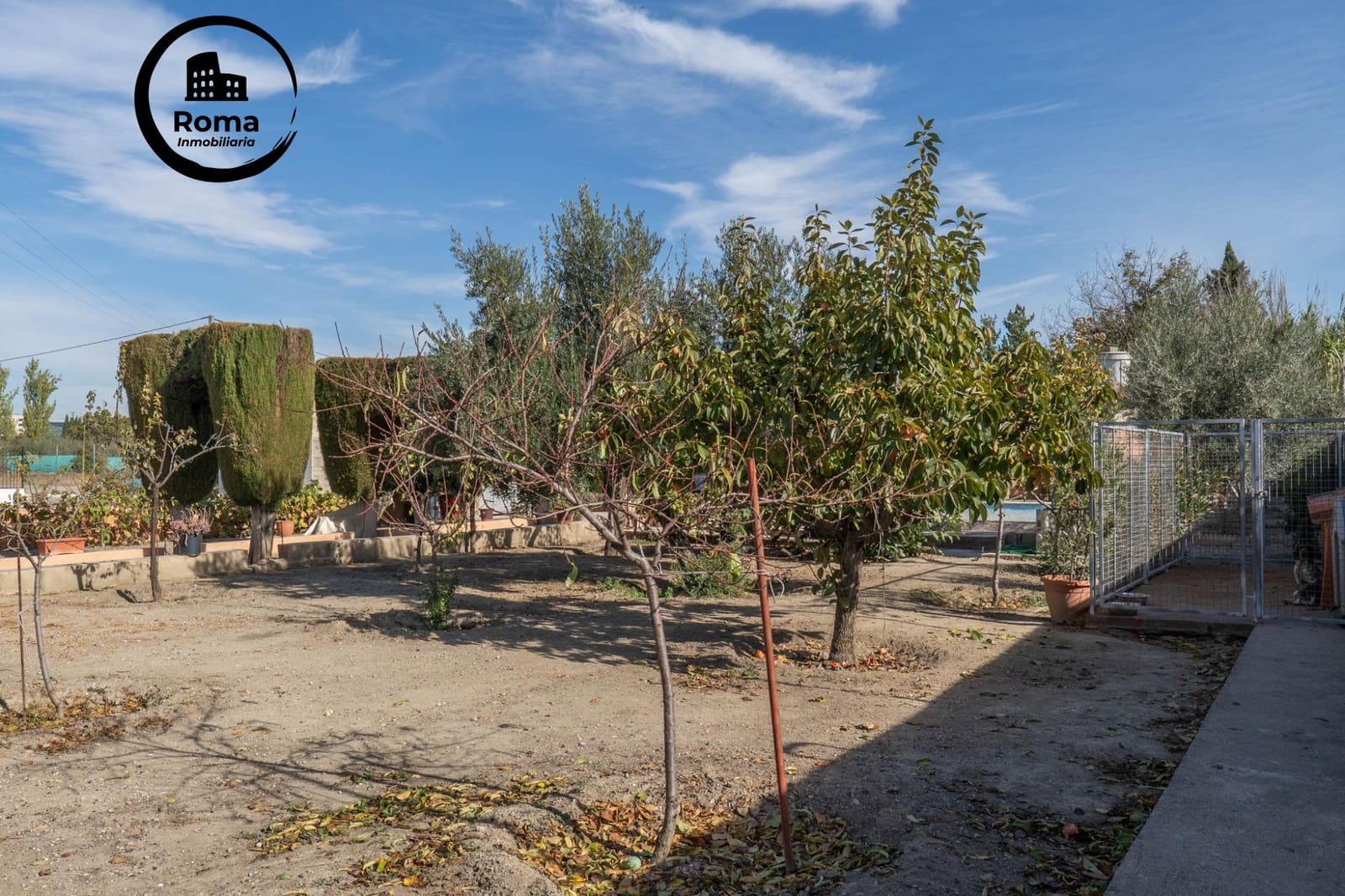 2 slaapkamer Villa te koop in Granada stad met zwembad garage - € 269.900 (Ref: 9748139)