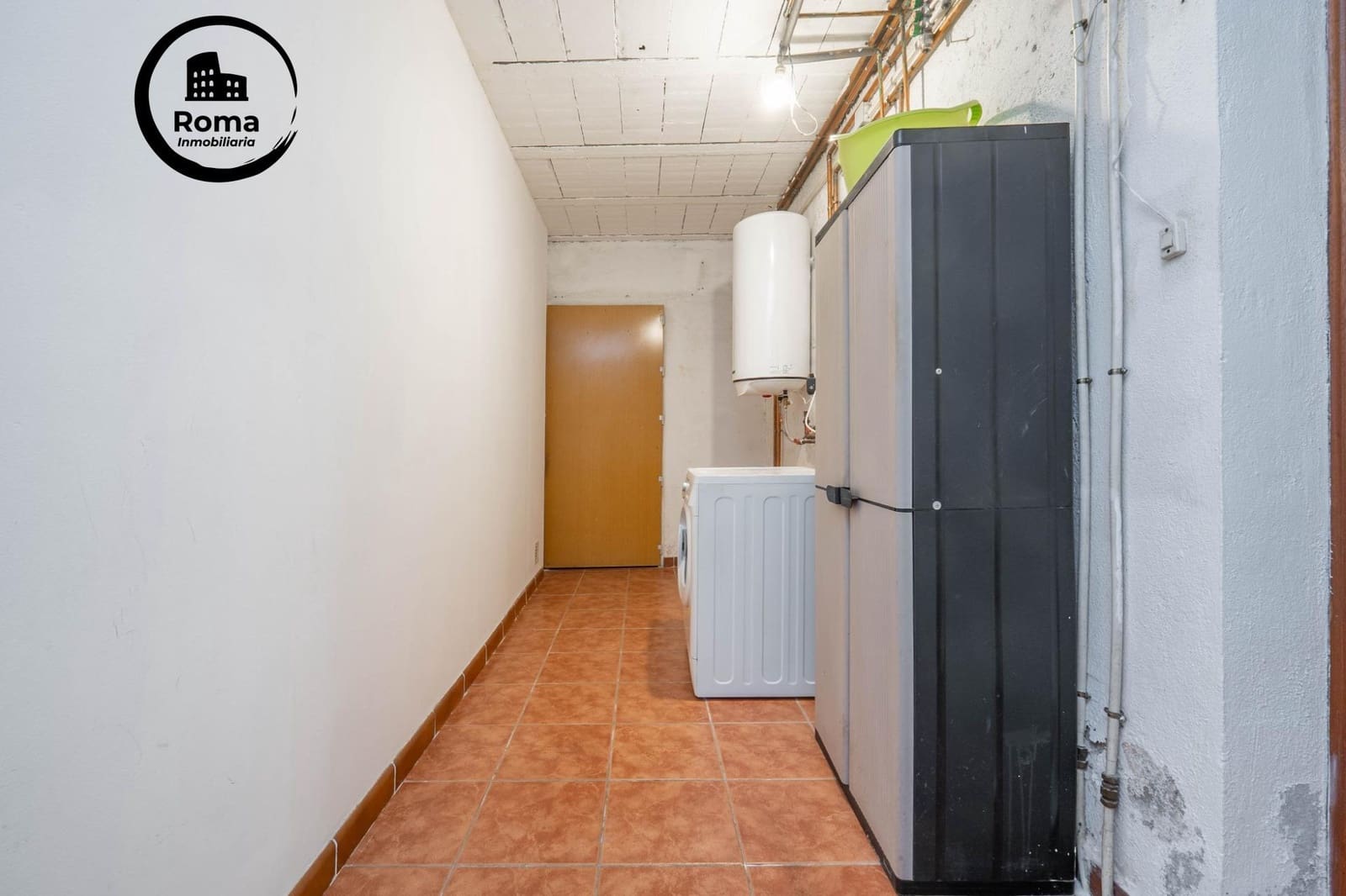 4 bedroom Semi-detached Villa for sale in Huetor Vega with pool - € 315,000 (Ref: 9748147)