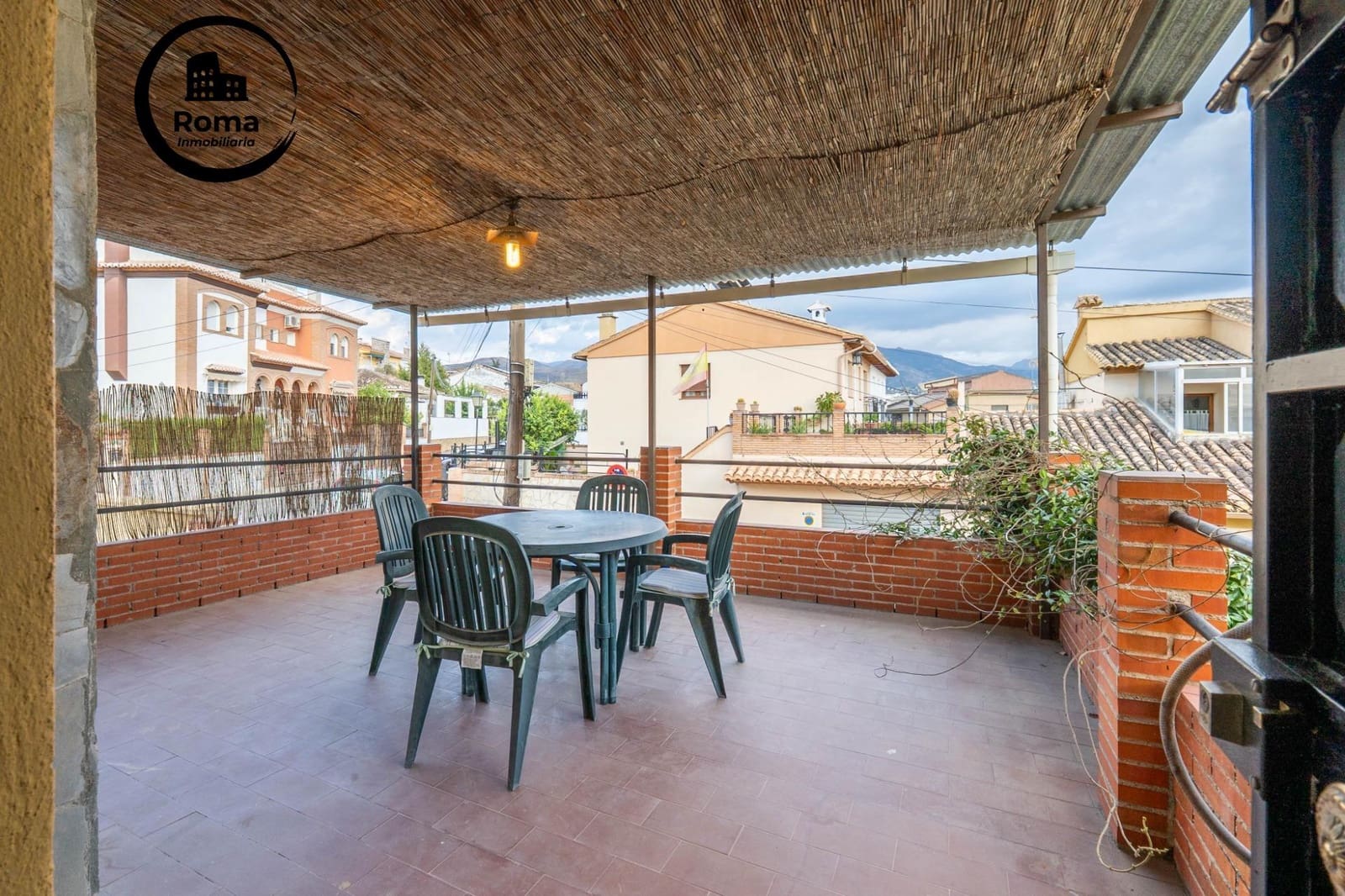 4 bedroom Semi-detached Villa for sale in Huetor Vega with pool - € 315,000 (Ref: 9748147)