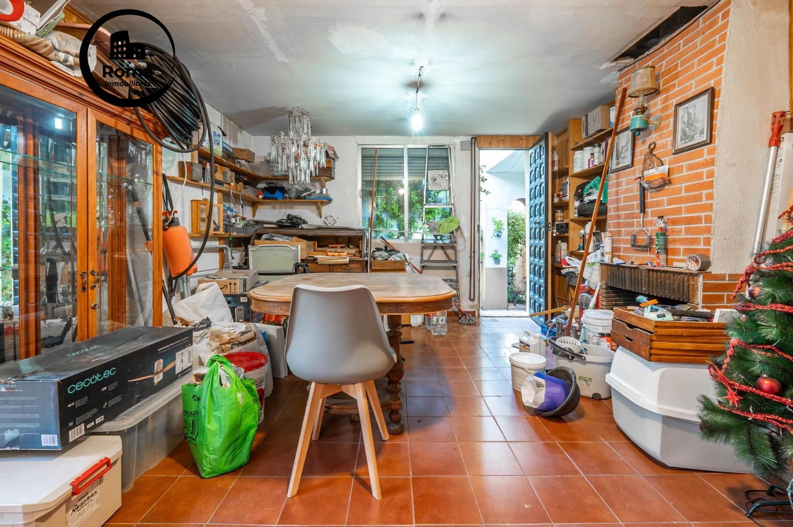 4 bedroom Semi-detached Villa for sale in Huetor Vega with pool - € 315,000 (Ref: 9748147)