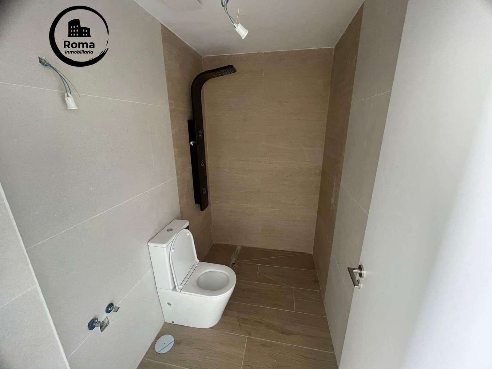 5 soverom Villa til salgs i Alhendin med svømmebasseng garasje - € 450 000 (Ref: 9752156)