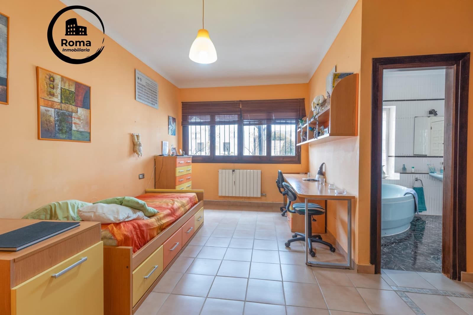 4 bedroom Villa for sale in Motril with pool garage - € 595,000 (Ref: 9755830)