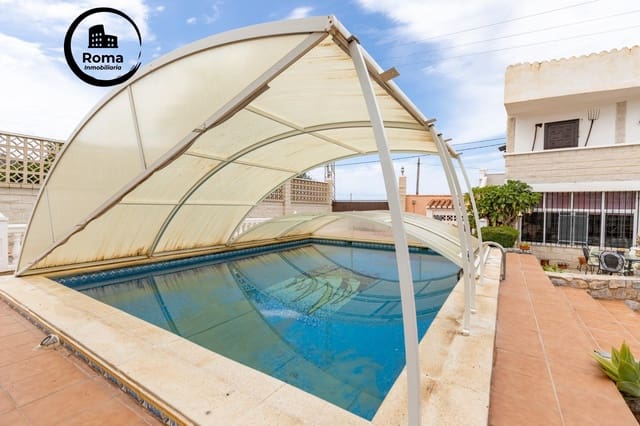 4 bedroom Villa for sale in Motril with pool garage - € 595,000 (Ref: 9755830)