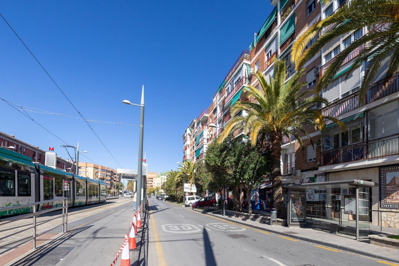 3 slaapkamer Flat te koop in Granada stad - € 245.000 (Ref: 9755833)