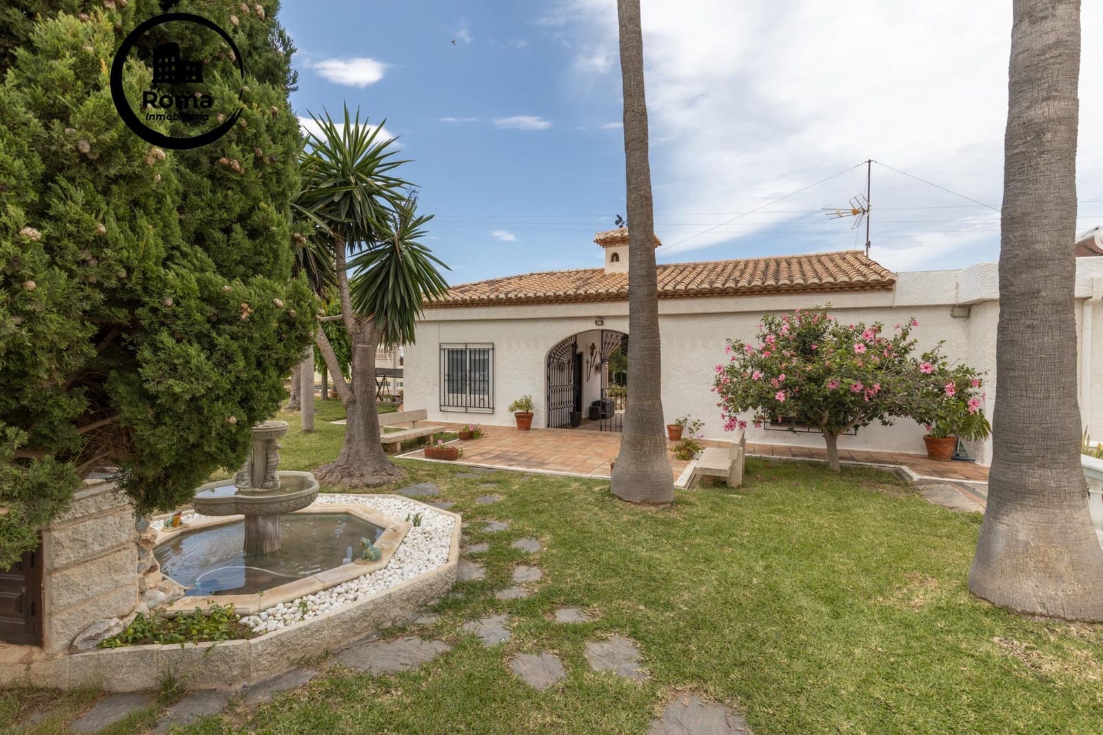 4 chambre Villa/Maison à vendre à Motril avec piscine garage - 595 000 € (Ref: 9755835)