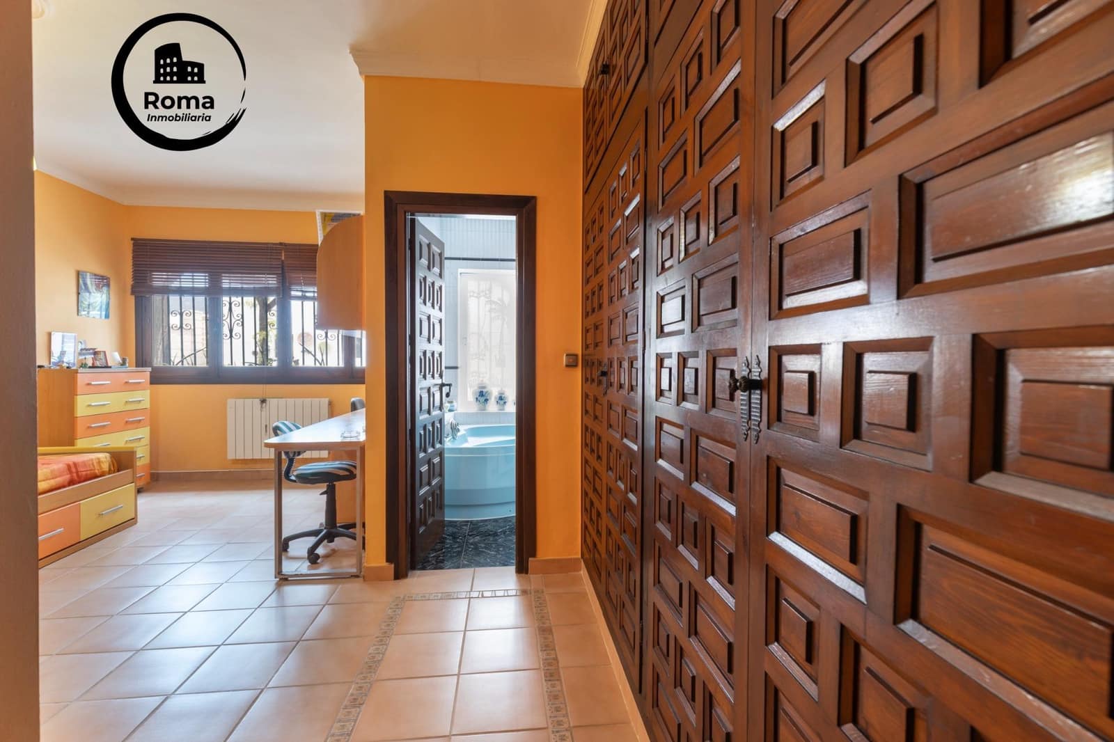 4 chambre Villa/Maison à vendre à Motril avec piscine garage - 595 000 € (Ref: 9755835)