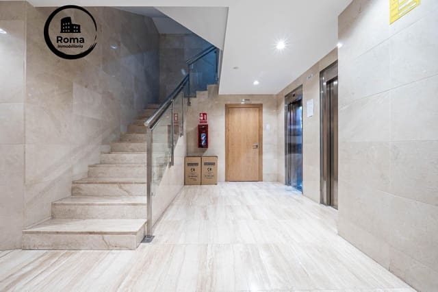 3 soveværelse Lejlighed til salg i Camino de Ronda - Rosaleda, Granada by - € 320.000 (Ref: 9755836)