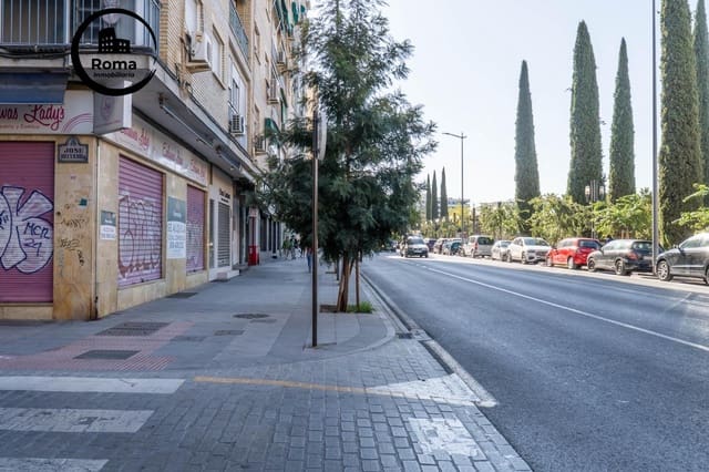 3 soveværelse Lejlighed til salg i Camino de Ronda - Rosaleda, Granada by - € 320.000 (Ref: 9755836)