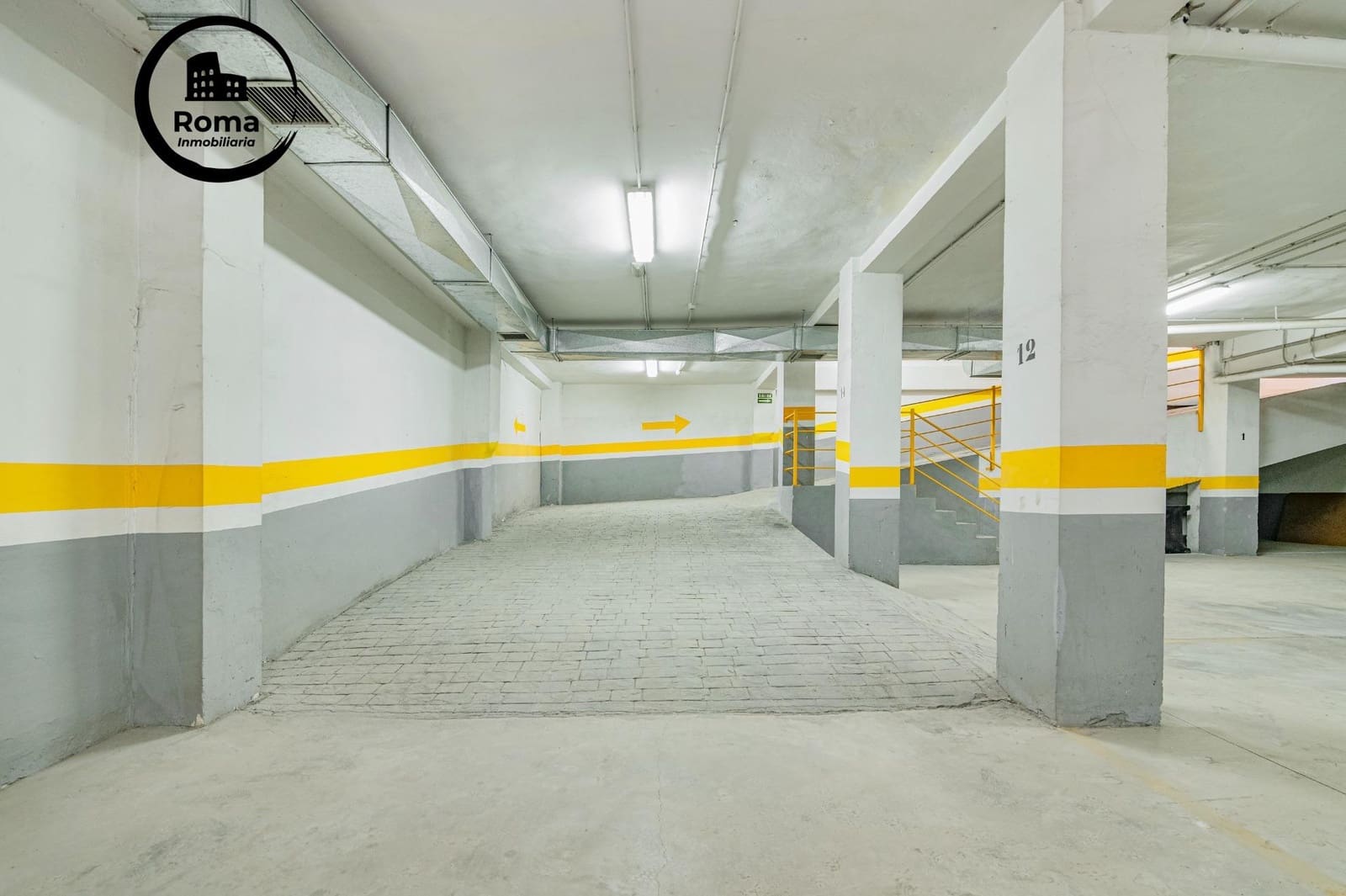 Virksomhed til salg i Granada by med garage - € 350.000 (Ref: 9755839)