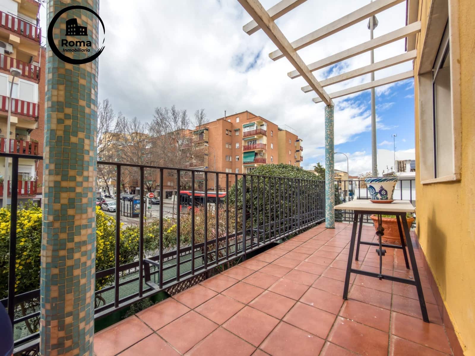 6 quarto Moradia Geminada para venda em Granada cidade com garagem - 595 000 € (Ref: 9755852)