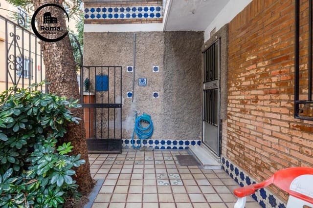 6 sypialnia Dom na sprzedaż w Miasto Grenada - 300 000 € (Ref: 9755853)