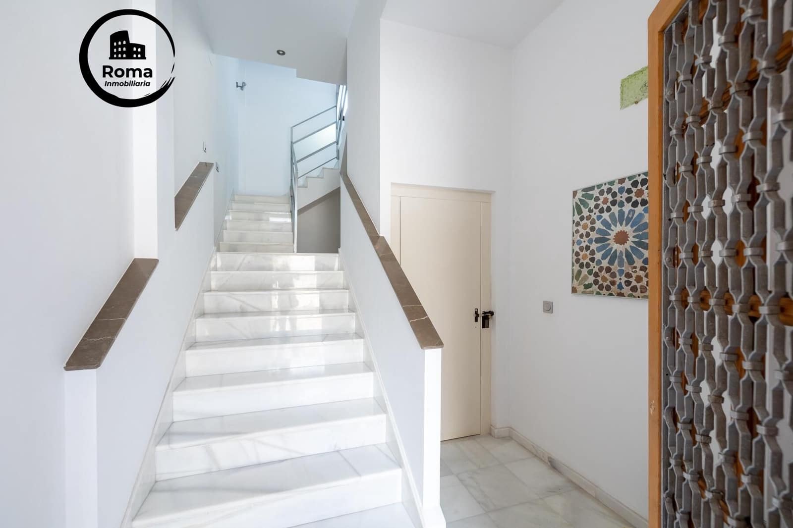 4 soverom Leilighet til salgs i La Zubia med garasje - € 392 000 (Ref: 9758188)