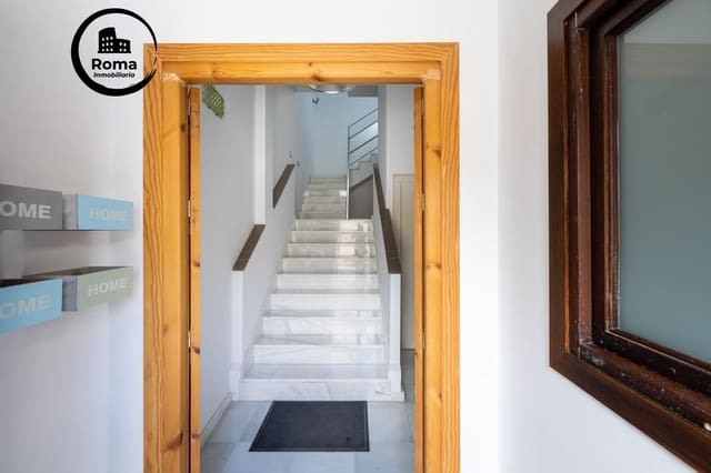 4 soverom Leilighet til salgs i La Zubia med garasje - € 392 000 (Ref: 9758188)