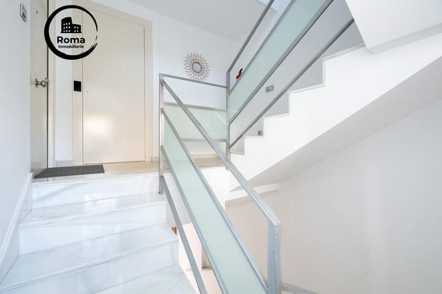 4 soverom Leilighet til salgs i La Zubia med garasje - € 392 000 (Ref: 9758188)