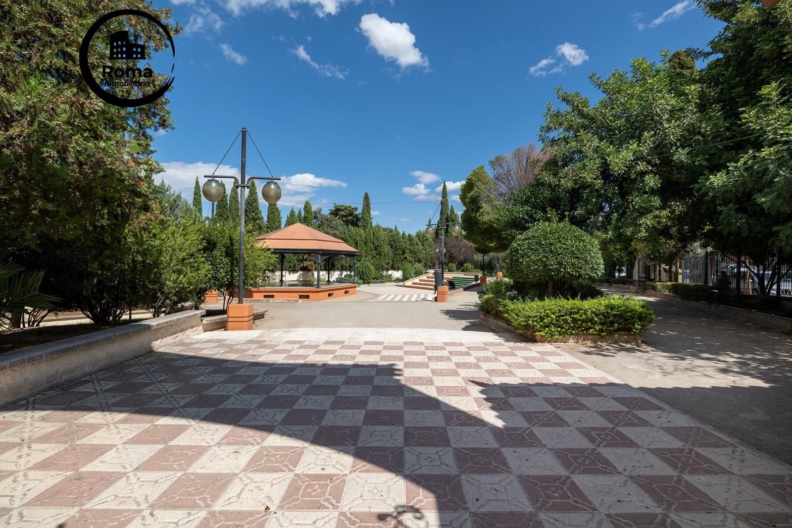 4 soverom Leilighet til salgs i La Zubia med garasje - € 392 000 (Ref: 9758188)