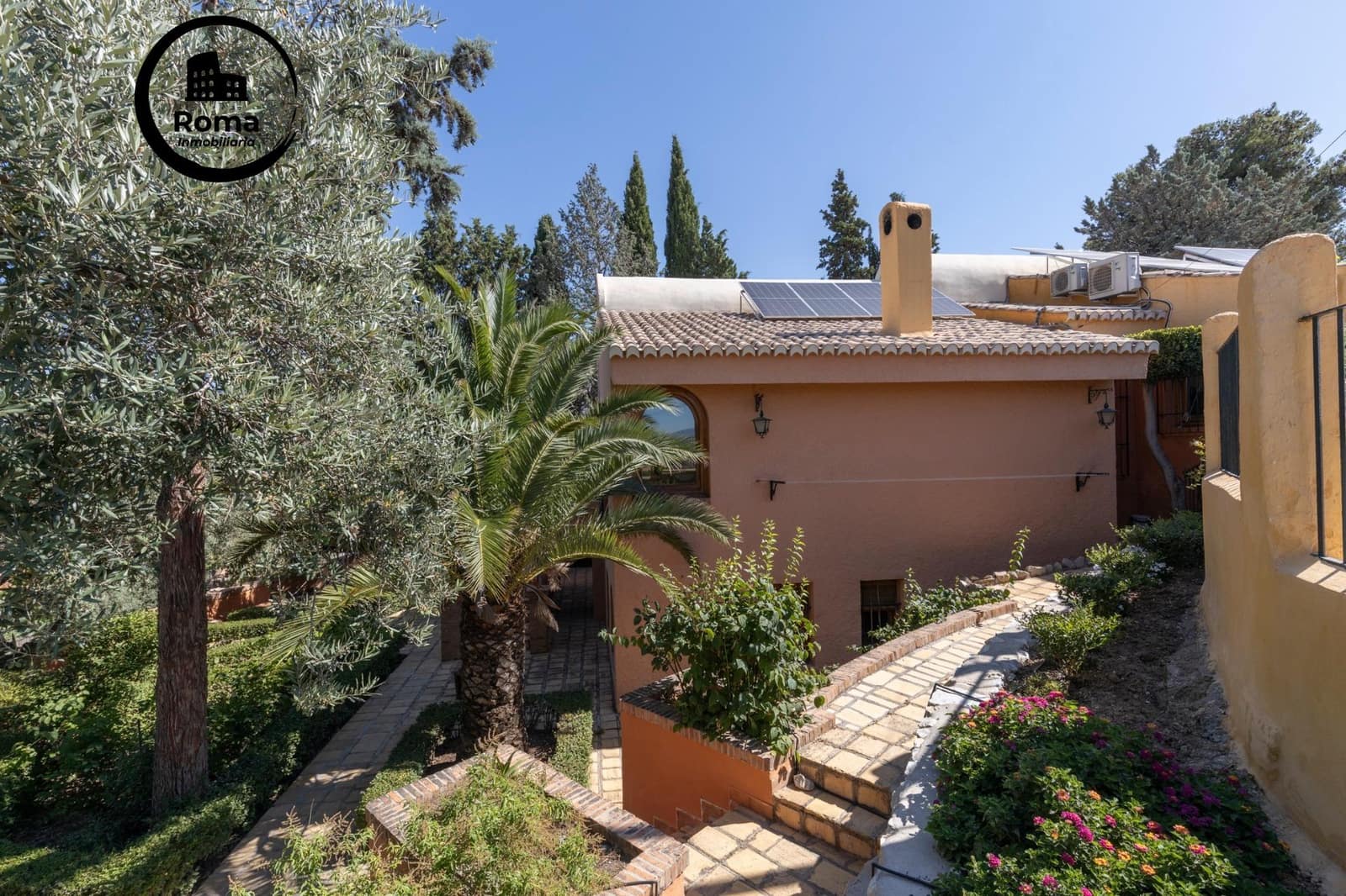 11 soverom Villa til salgs i Huetor Vega med garasje - € 850 000 (Ref: 9759097)