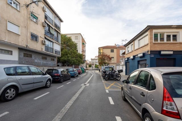 3 bedroom Flat for sale in Zaidin, Granada city - € 148,000 (Ref: 9759098)