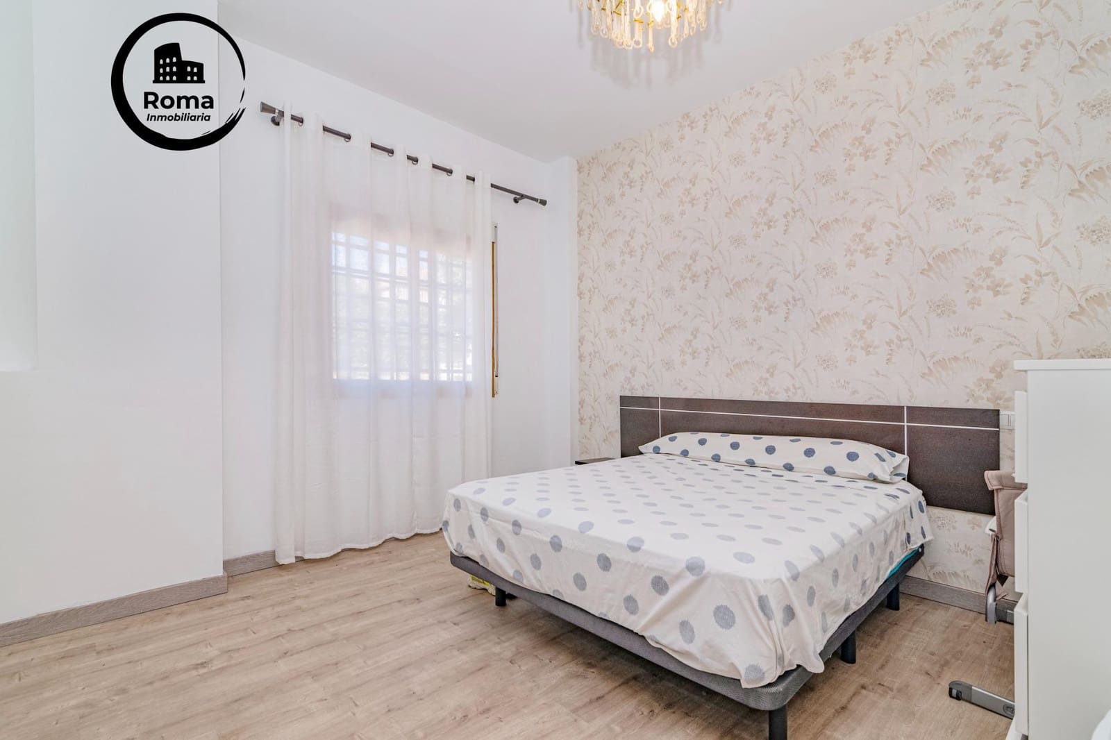 6 soveværelse Rækkehus til salg i Granada by - € 385.000 (Ref: 9759100)