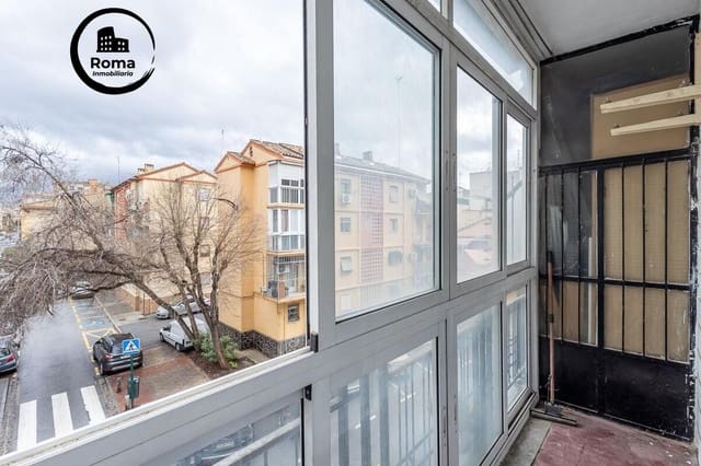 3 bedroom Flat for sale in Zaidin, Granada city - € 144,900 (Ref: 9759101)