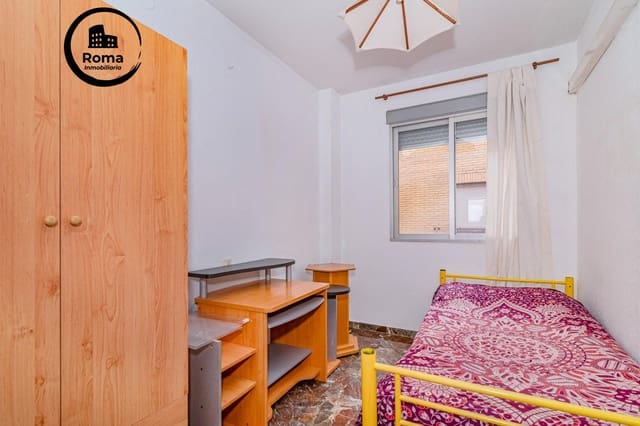 4 camera da letto Appartamento in vendita in Granada città con garage - 218.000 € (Rif: 9759105)