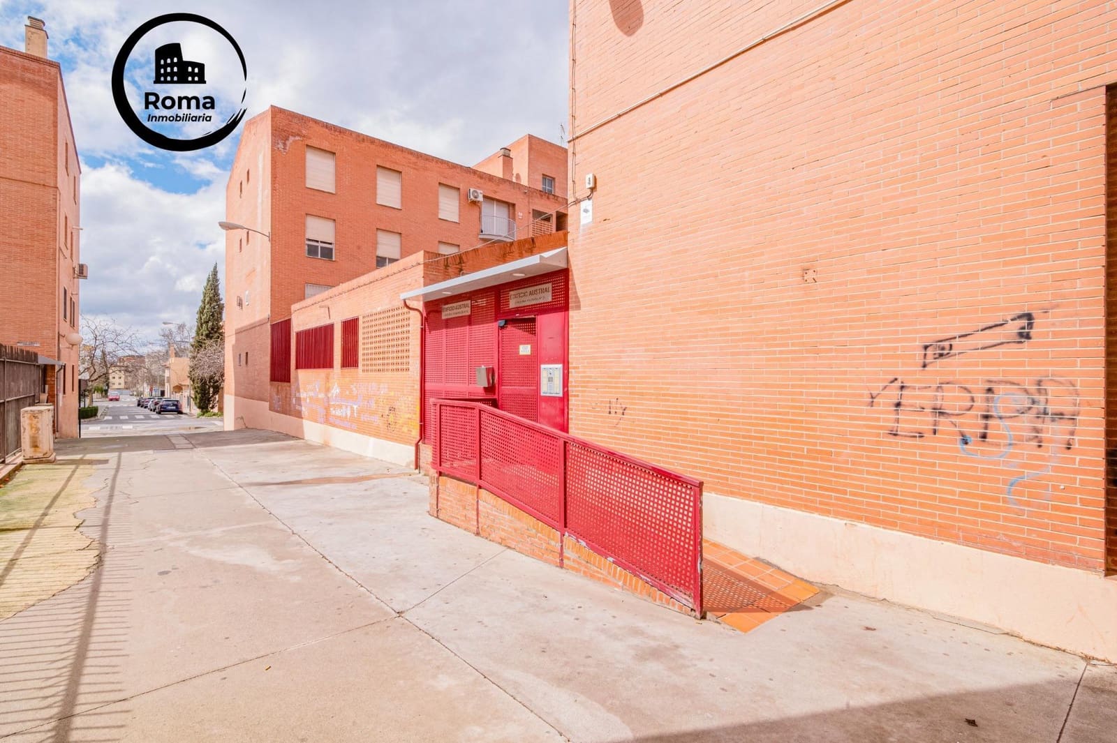 4 soverom Leilighet til salgs i Granada by med garasje - € 218 000 (Ref: 9759105)