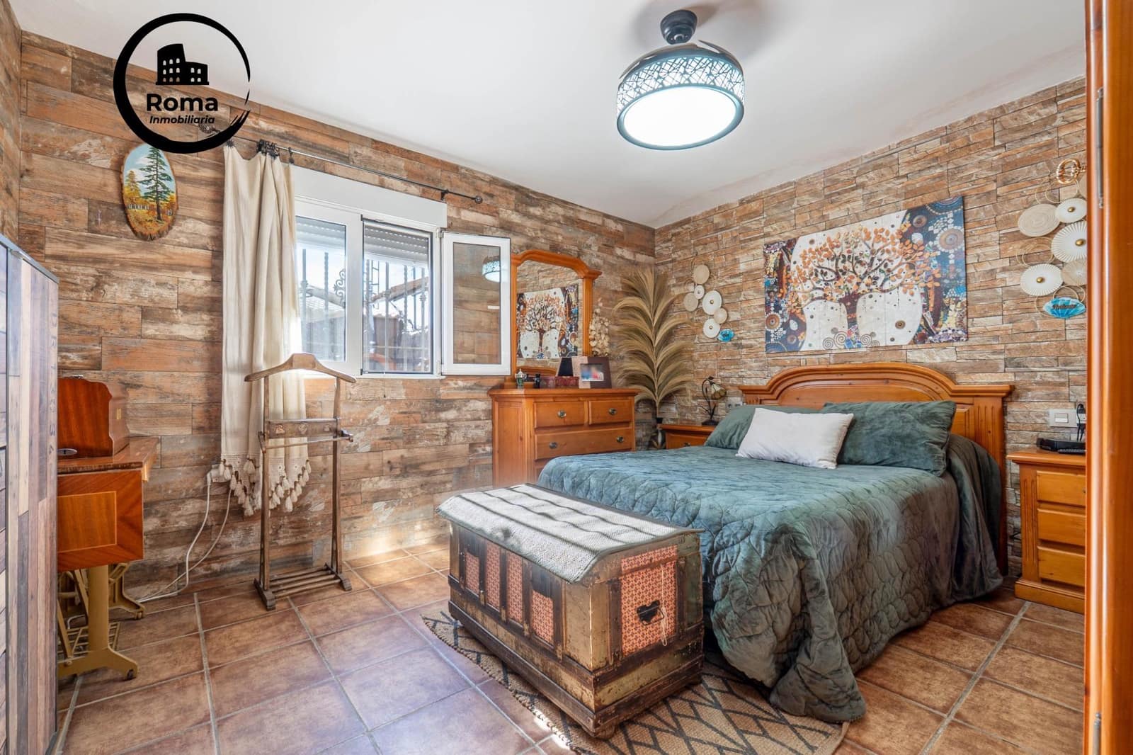 2 soverom Villa til salgs i Granada by med svømmebasseng garasje - € 269 900 (Ref: 9759110)