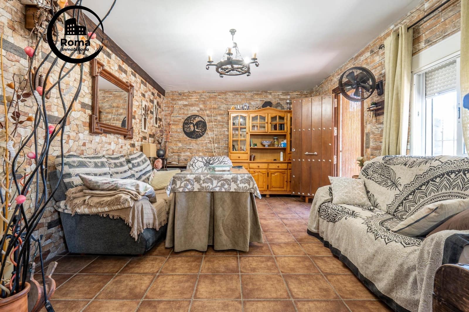 2 soverom Villa til salgs i Granada by med svømmebasseng garasje - € 269 900 (Ref: 9759110)