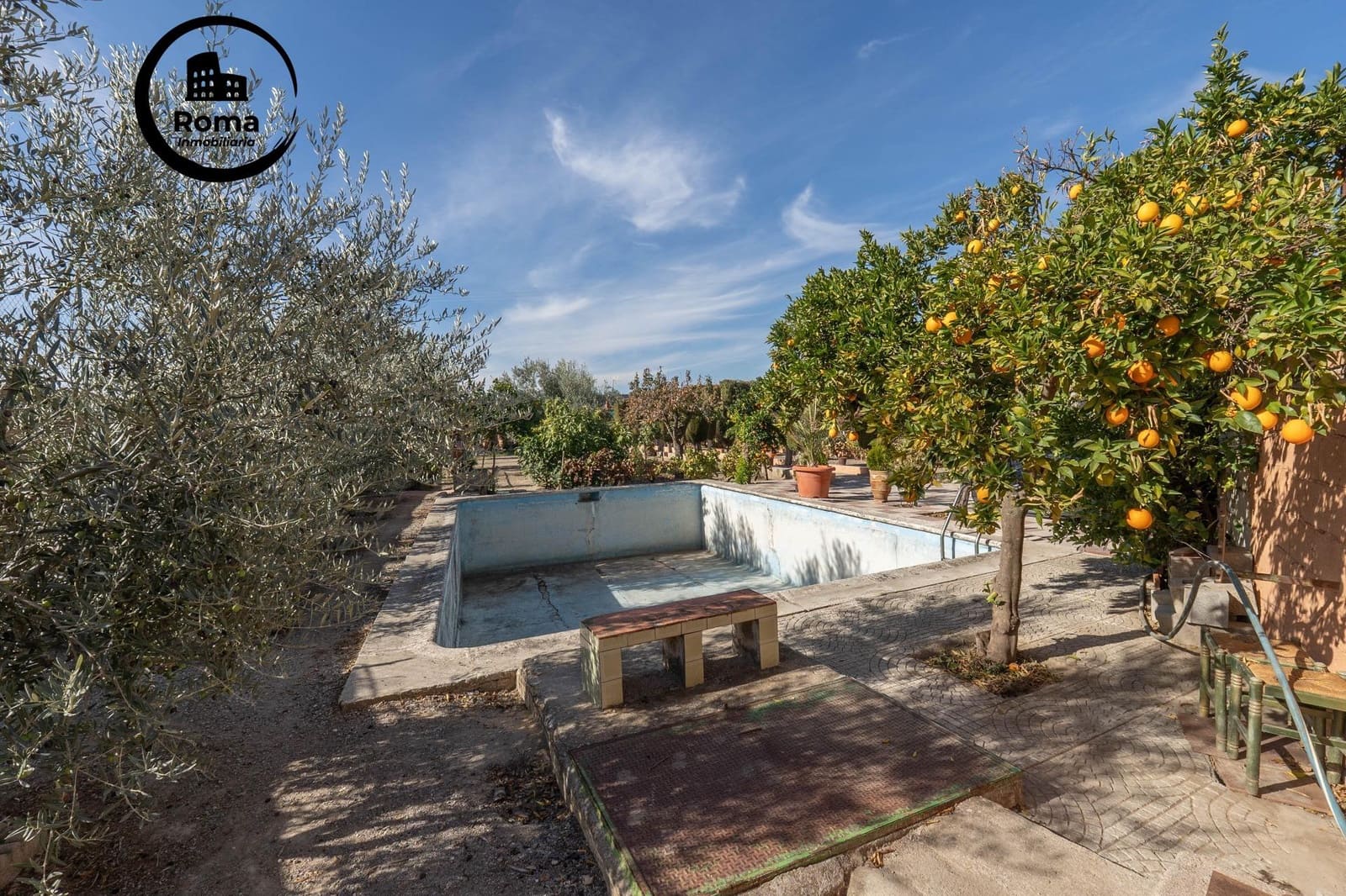 2 soverom Villa til salgs i Granada by med svømmebasseng garasje - € 269 900 (Ref: 9759110)