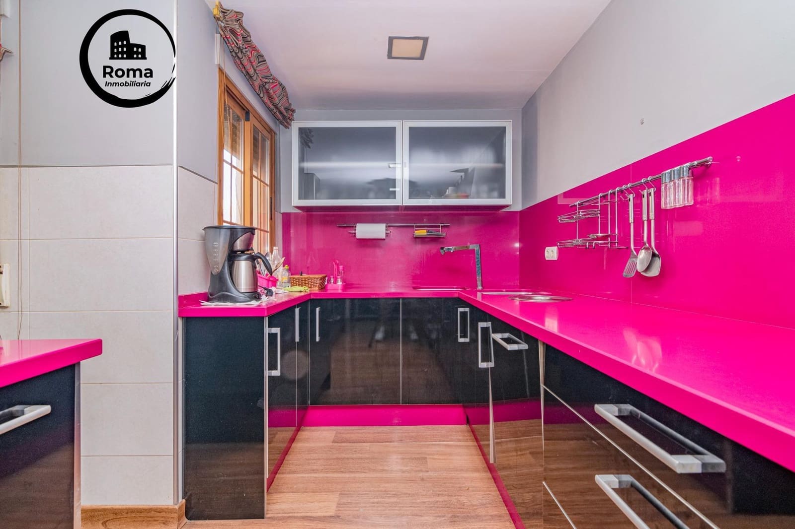 6 quarto Moradia em Banda para venda em Granada cidade - 385 000 € (Ref: 9773198)