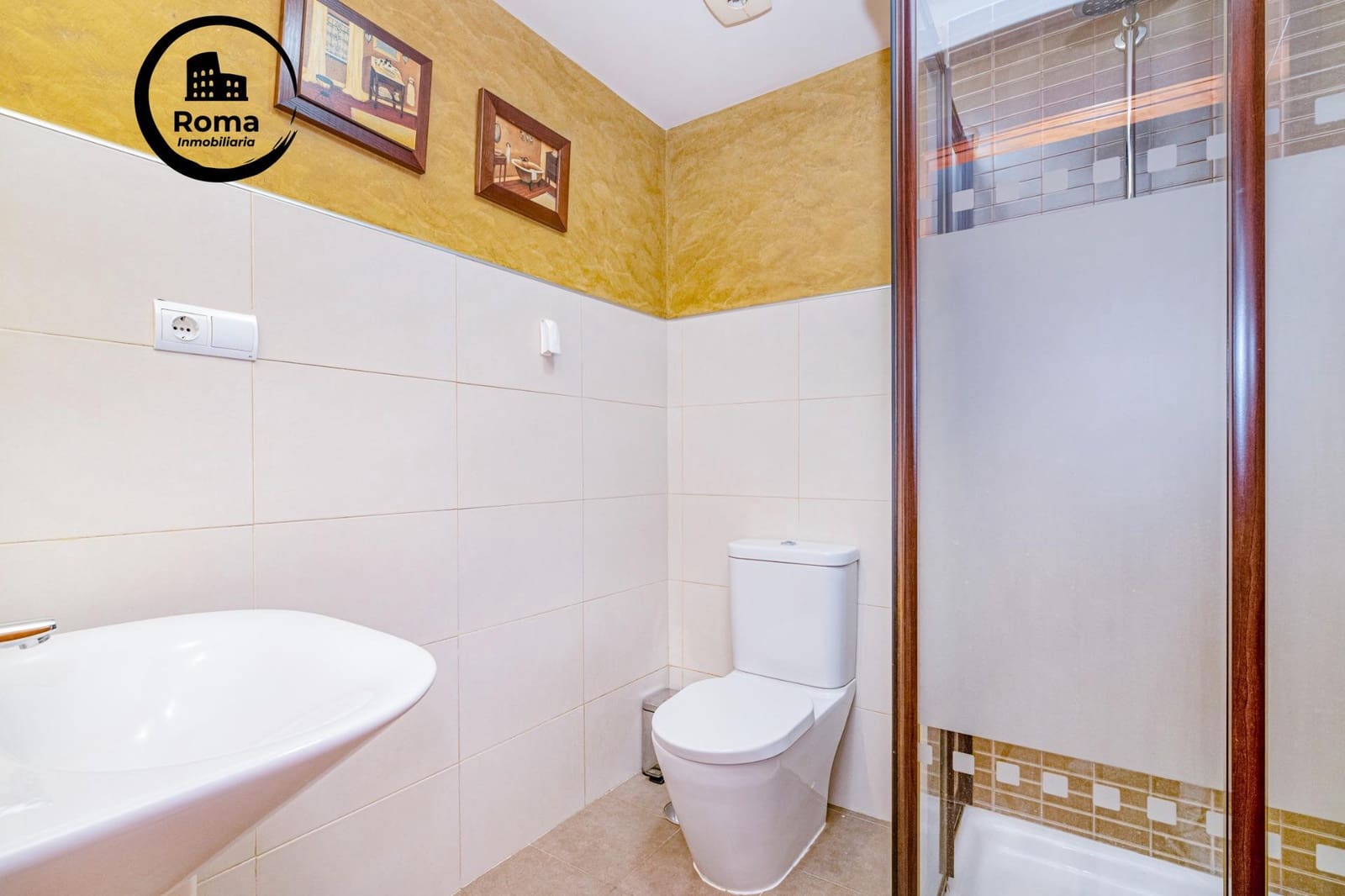 6 quarto Moradia em Banda para venda em Granada cidade - 385 000 € (Ref: 9773198)