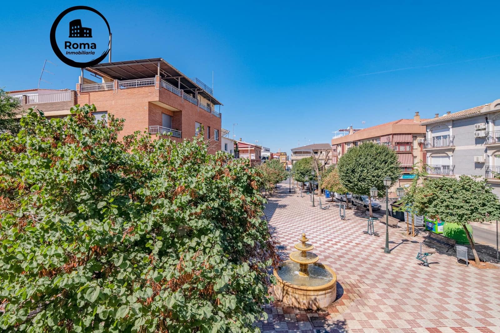 6 quarto Moradia em Banda para venda em Granada cidade - 385 000 € (Ref: 9773198)